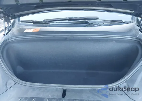 2016 Tesla Model X 75D/P100D/P90D z USA, uszkodzony, nr VIN 5YJXCBE43GFS00850